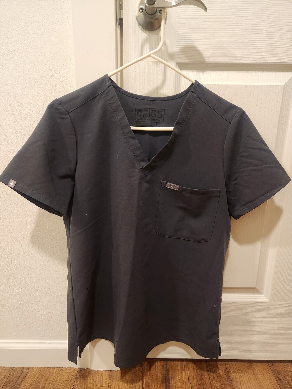 Figs Catarina Top Small Charcoal